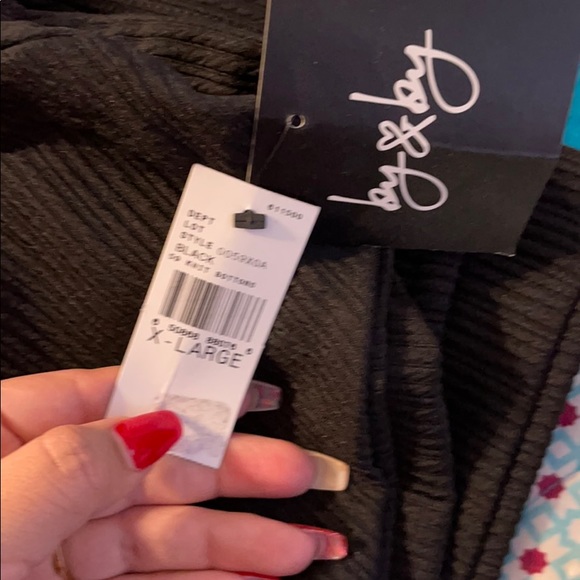 Skirt - Picture 2 of 2